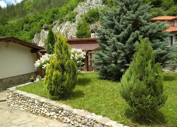 Eco Complex 3* Smilyan (Smolyan)
