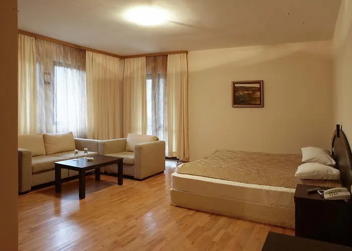 فندق Eco Complex 3*